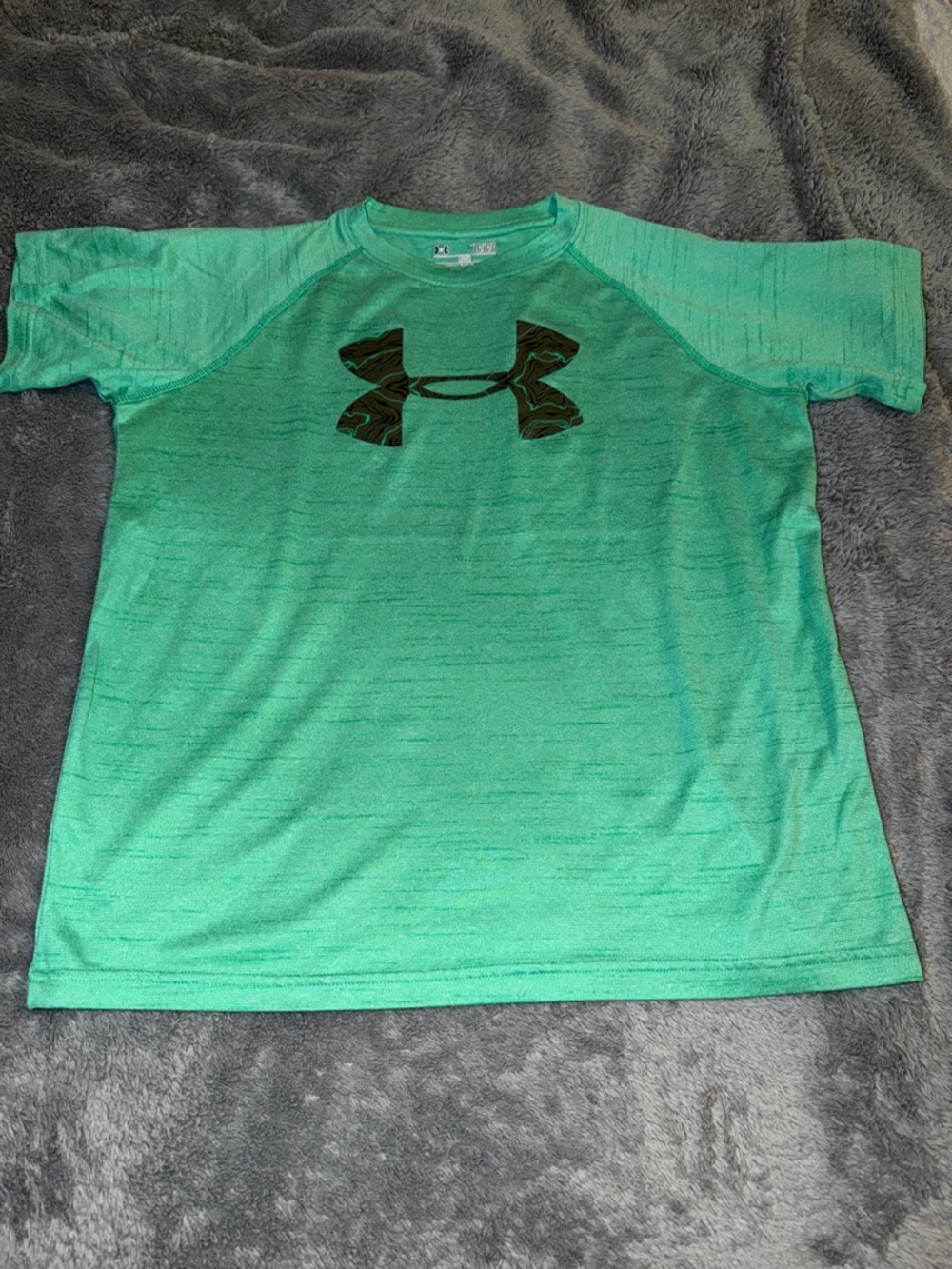 Under Armour Green Short Sleeve Performance Shirt with Black Logo